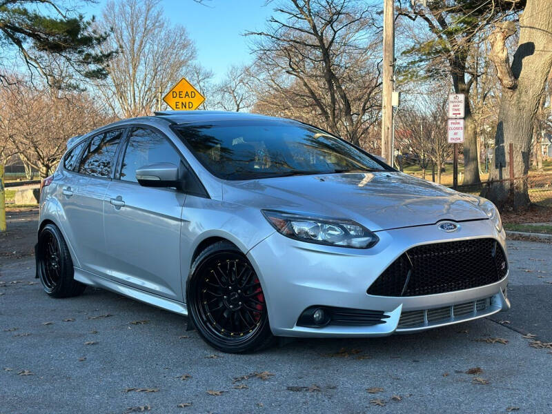 2014 Ford Focus for sale at B & A Auto Sales Inc. in Jamaica NY