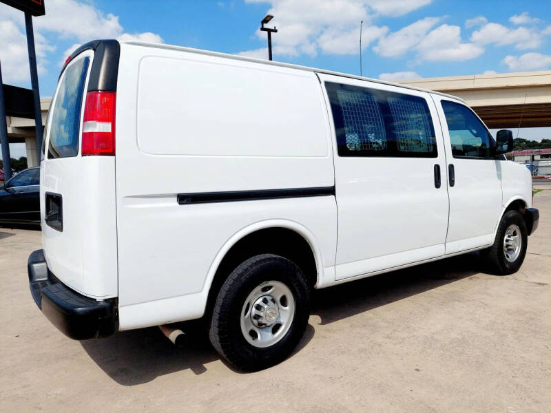 2020 Chevrolet Express 2500