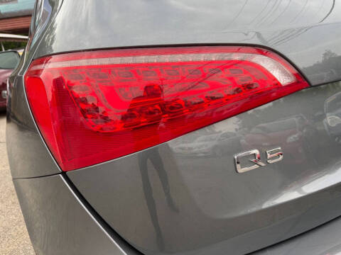 2012 Audi Q5 2.0T quattro Premium Plus