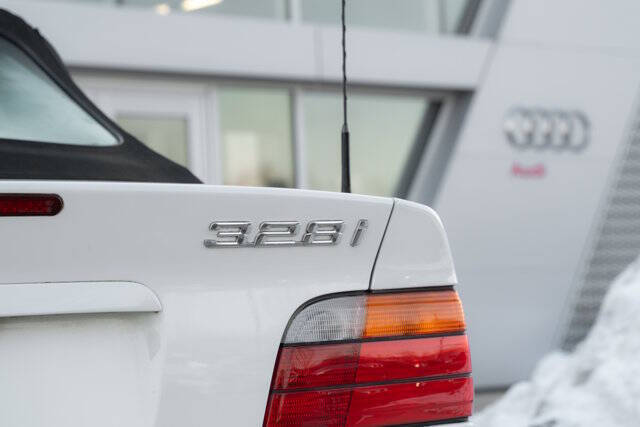 1999 BMW 3 Series 328i