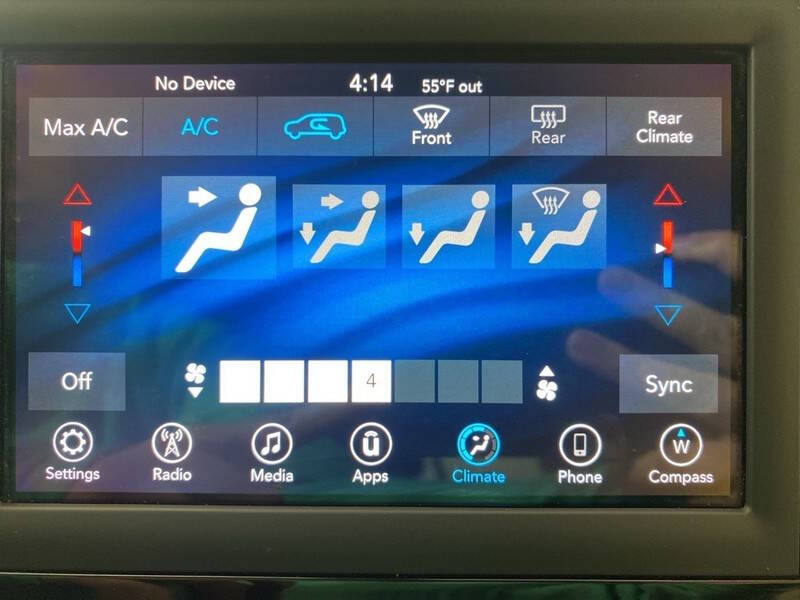 2020 Chrysler Voyager LXi