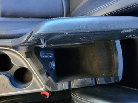 2016 Dodge Challenger SXT Plus