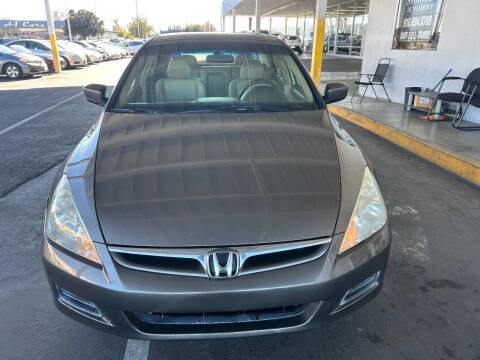 2007 Honda Accord for sale at Auto Outlet Sac LLC in Sacramento CA