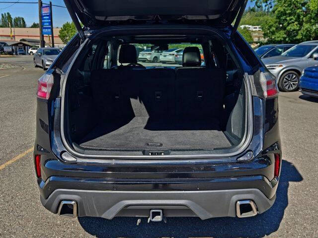 2020 Ford Edge ST