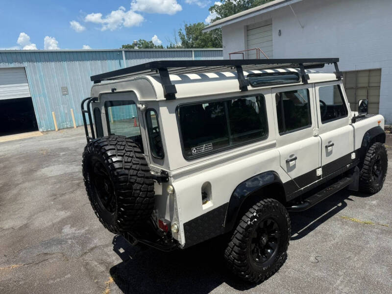 1990 Land Rover Defender