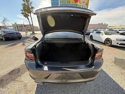 2015 Dodge Charger SE