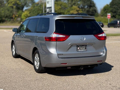 2017 Toyota Sienna LE 8-Passenger