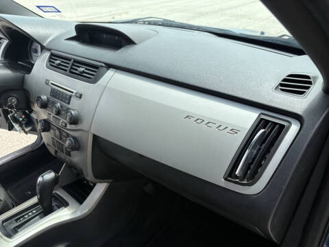 2009 Ford Focus SES