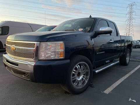 2010 Chevrolet Silverado 1500 for sale at BELOW BOOK AUTO SALES in Idaho Falls ID