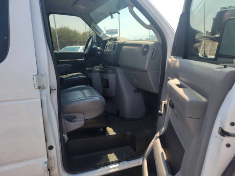 2011 Ford E-Series E-250