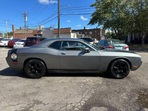 2012 Dodge Challenger SXT