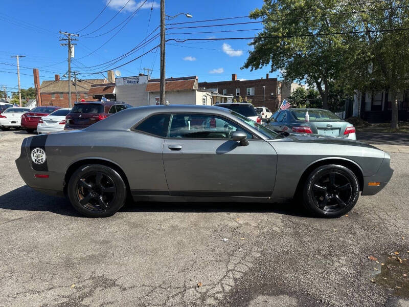 2012 Dodge Challenger SXT