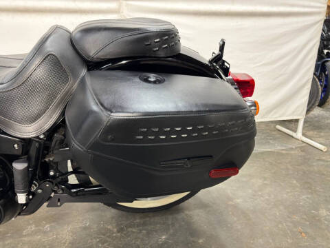 2018 Harley-Davidson FLHCS Heritage