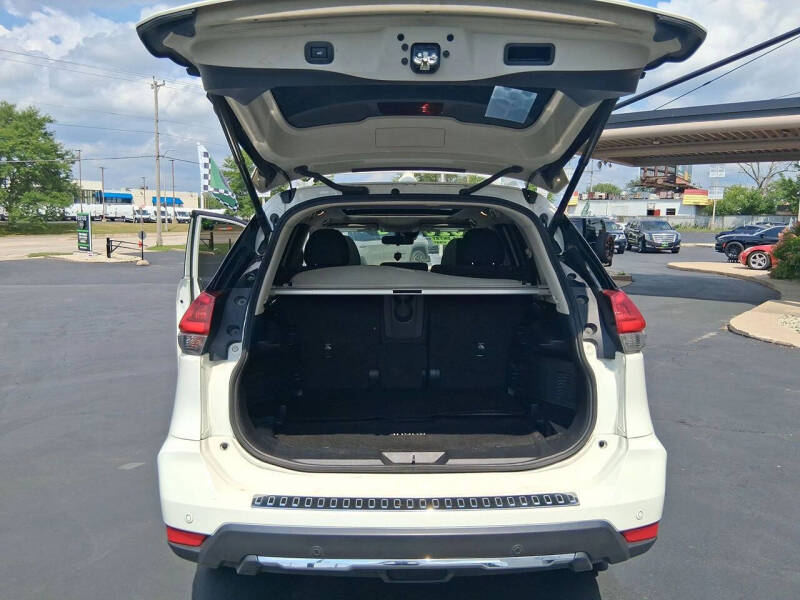 2020 Nissan Rogue SV