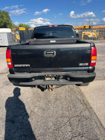 2003 GMC Sierra 1500 Denali