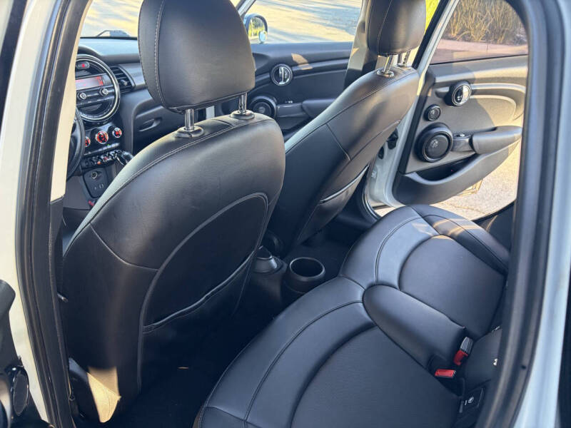 2016 MINI Hardtop 4 Door Cooper