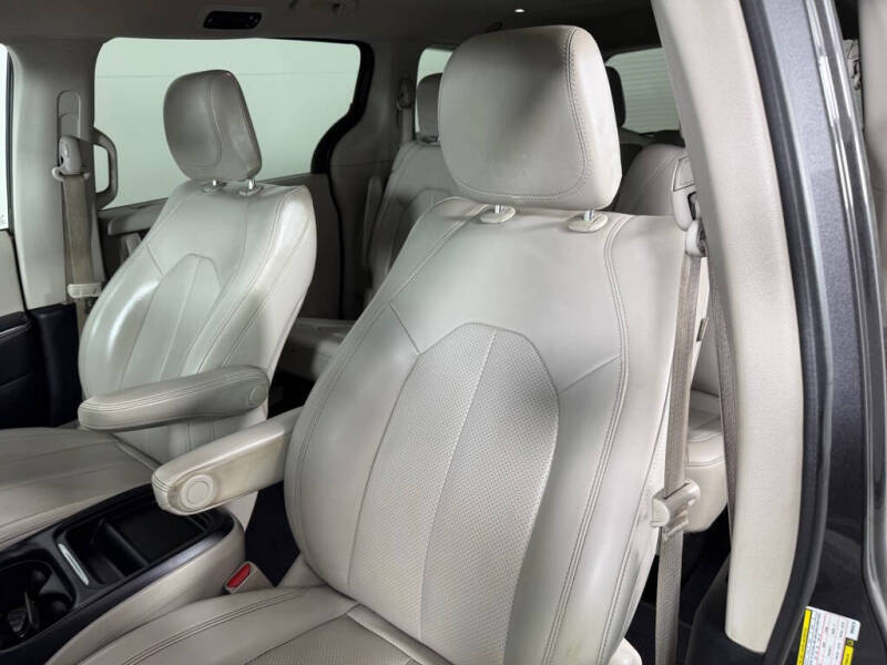 2021 Chrysler Voyager LXi