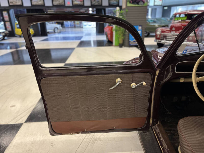 1950 Volkswagen Beetle