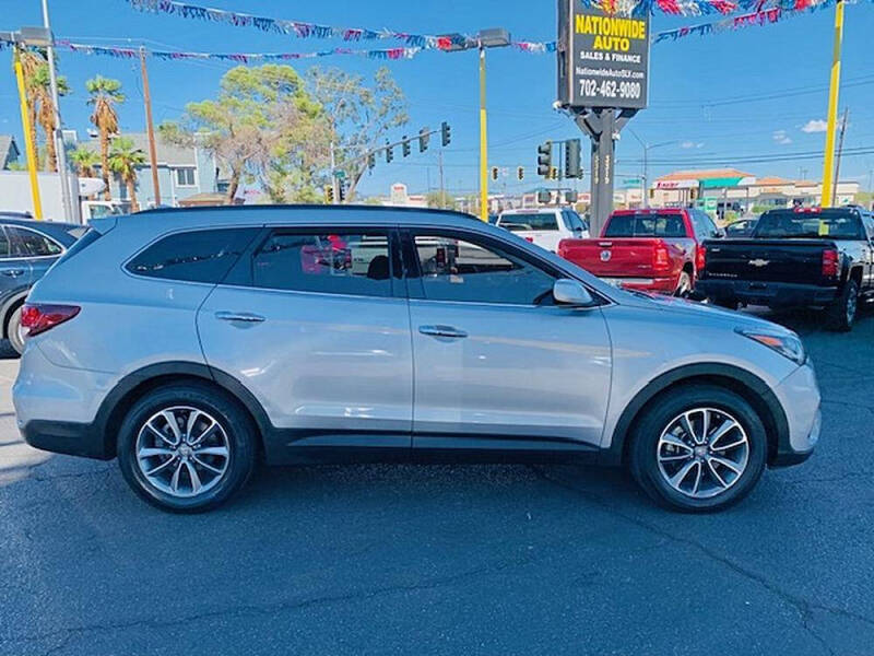 2018 Hyundai Santa Fe SE