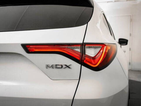 2023 Acura MDX w/Tech