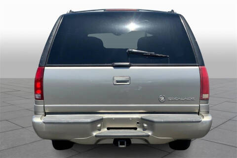 2000 Cadillac Escalade