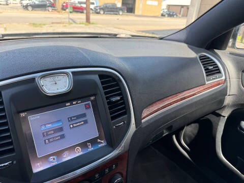 2014 Chrysler 300