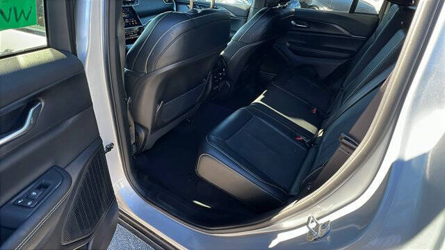 2024 Jeep Grand Cherokee Altitude