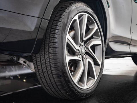 2023 Land Rover Discovery Sport P250 SE R-Dynamic