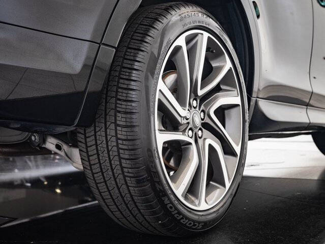 2023 Land Rover Discovery Sport P250 SE R-Dynamic