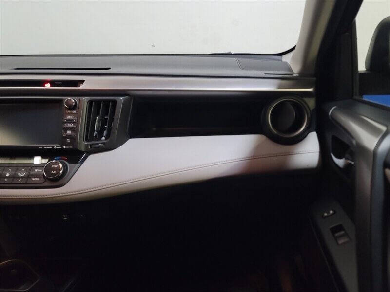 2016 Toyota RAV4 Hybrid XLE