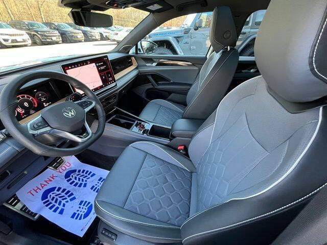 2025 Volkswagen Tiguan SEL R-Line 4Motion