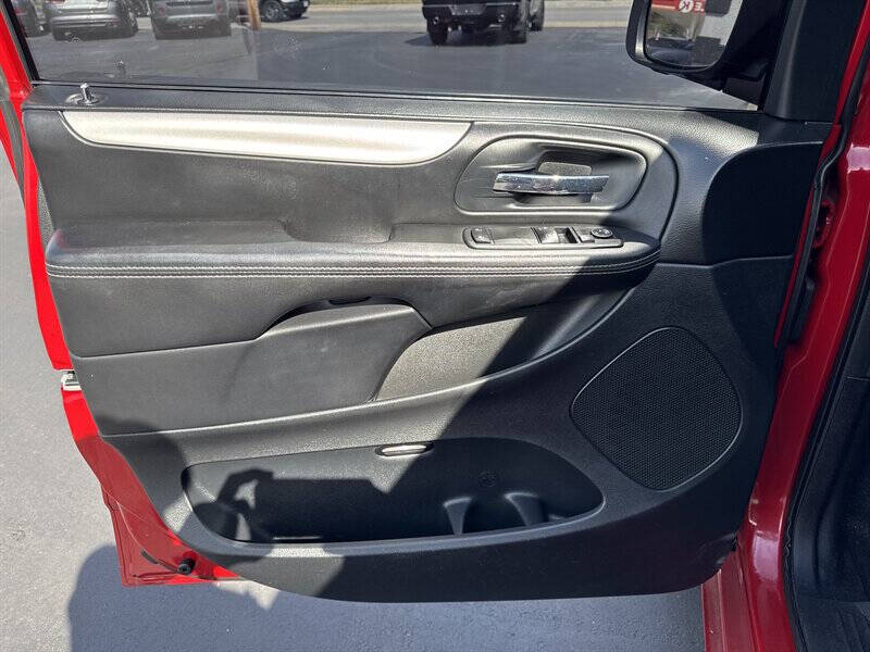 2014 Dodge Grand Caravan SE