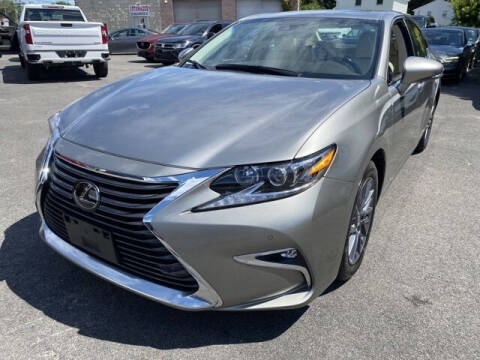 2018 Lexus ES 350 for sale at WCG Enterprises in Holliston MA