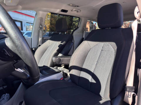 2020 Chrysler Pacifica Touring