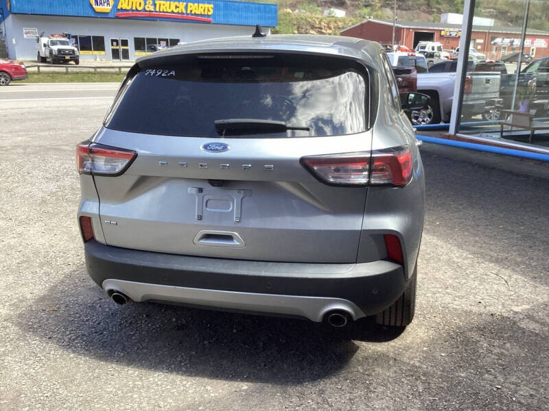 2022 Ford Escape SE
