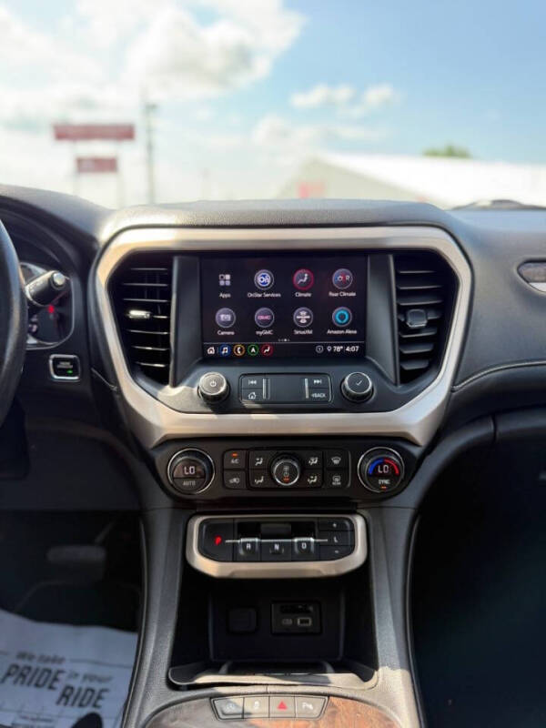 2020 GMC Acadia Denali