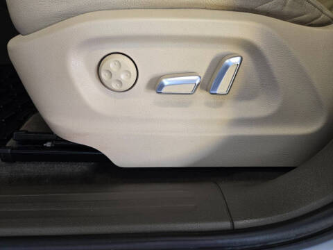 2015 Audi Q5 2.0T quattro Premium Plus