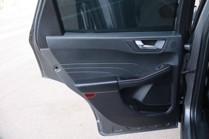 2021 Ford Escape Titanium
