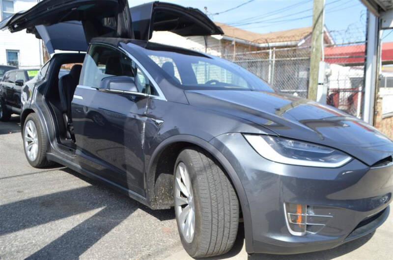 2017 Tesla Model X 90D