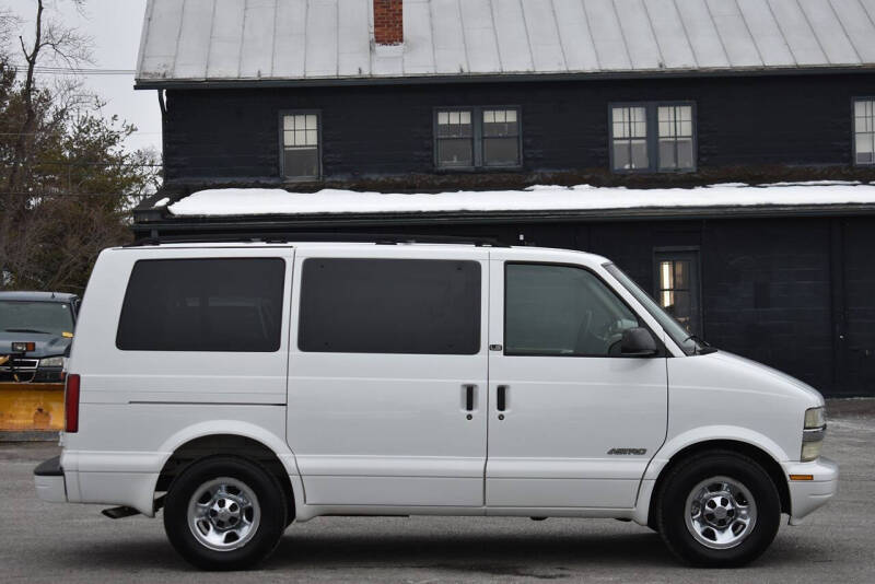 2002 Chevrolet Astro LS