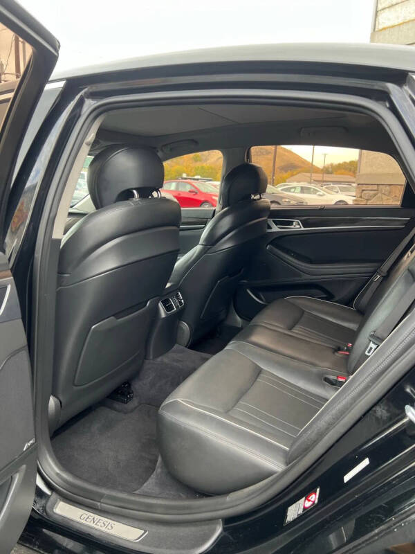 2016 Hyundai Genesis