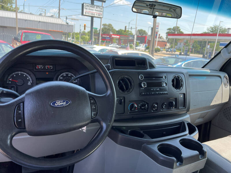 2013 Ford E-Series E-350 SD