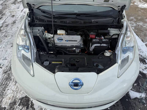 2011 Nissan LEAF SL