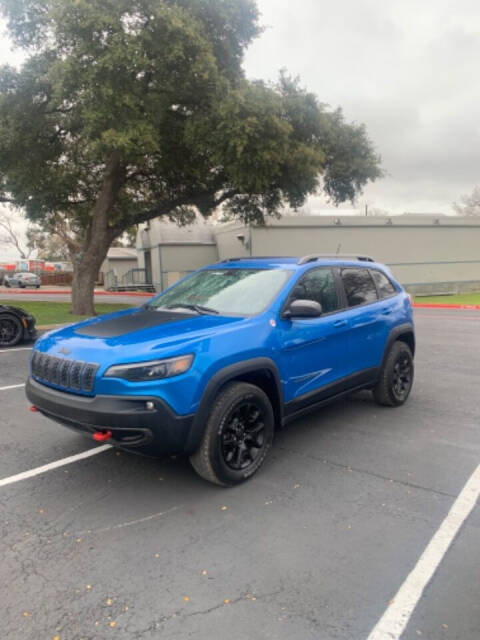 2019 Jeep Cherokee for sale at AUSTIN PREMIER AUTO in Austin, TX