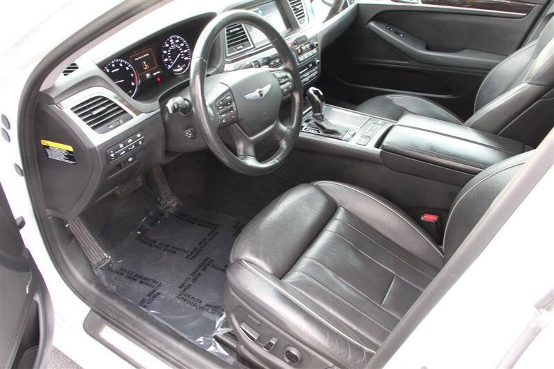 2015 Hyundai Genesis