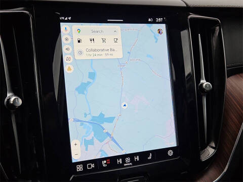 2023 Volvo XC60 B6 Ultimate Dark Theme