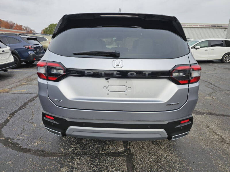 2024 Honda Pilot Touring