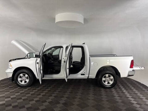 2023 RAM 1500 Classic SLT