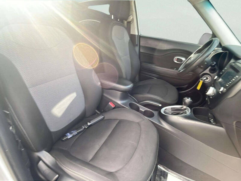 2019 Kia Soul +