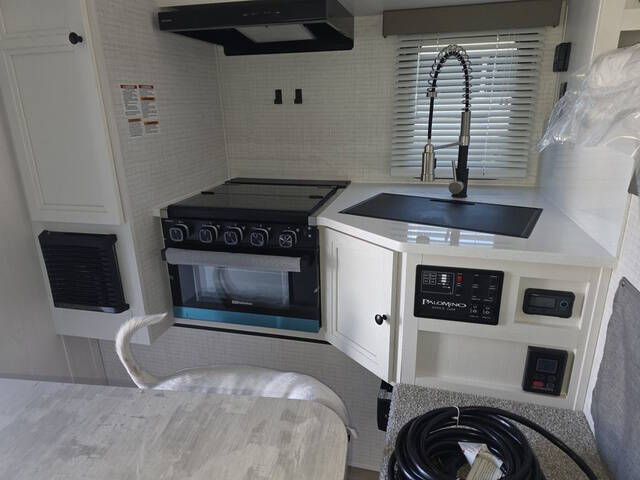 2026 Palomino BACKPACK HS8801